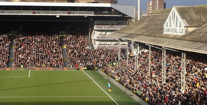 Góc nhìn từ các khán đài Craven Cottage