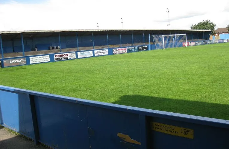 Khán đài Tây của sân The Citadel Farsley Celtic