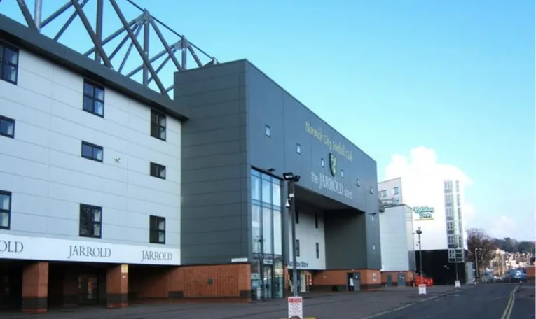 Lối vào chính sân vận động Carrow Road của Norwich City