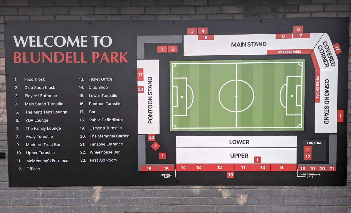 Sơ đồ tổng thể sân vận động Blundell Park, hiển thị bố cục các khán đài chính và khu vực xung quanh.