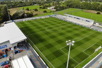 Tổng quan sân Tameside của CLB Curzon Ashton FC