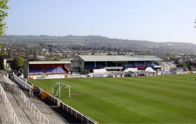Tổng quan Sân vận động Twerton Park tại Bath, sân nhà của Bath City FC từ năm 1932.